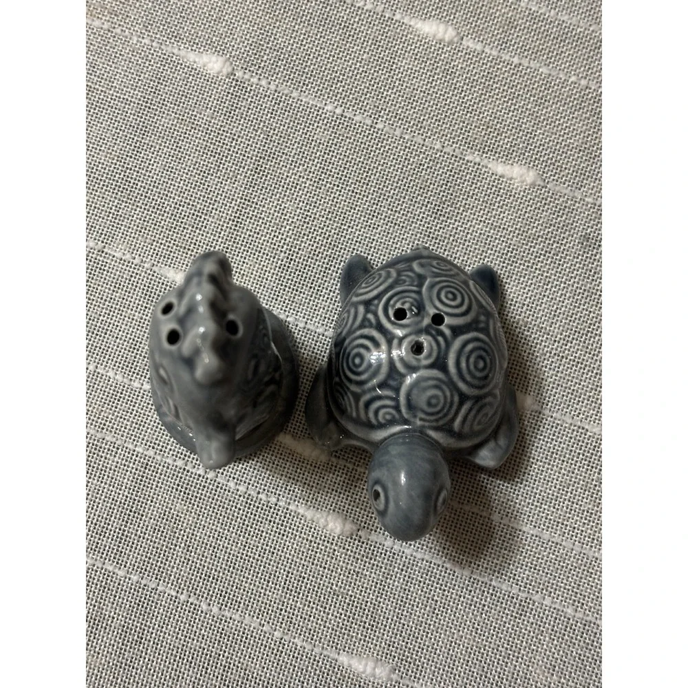 Salt & Pepper Shakers, Seahorse & Turtle, Beach Coastal Never Filled